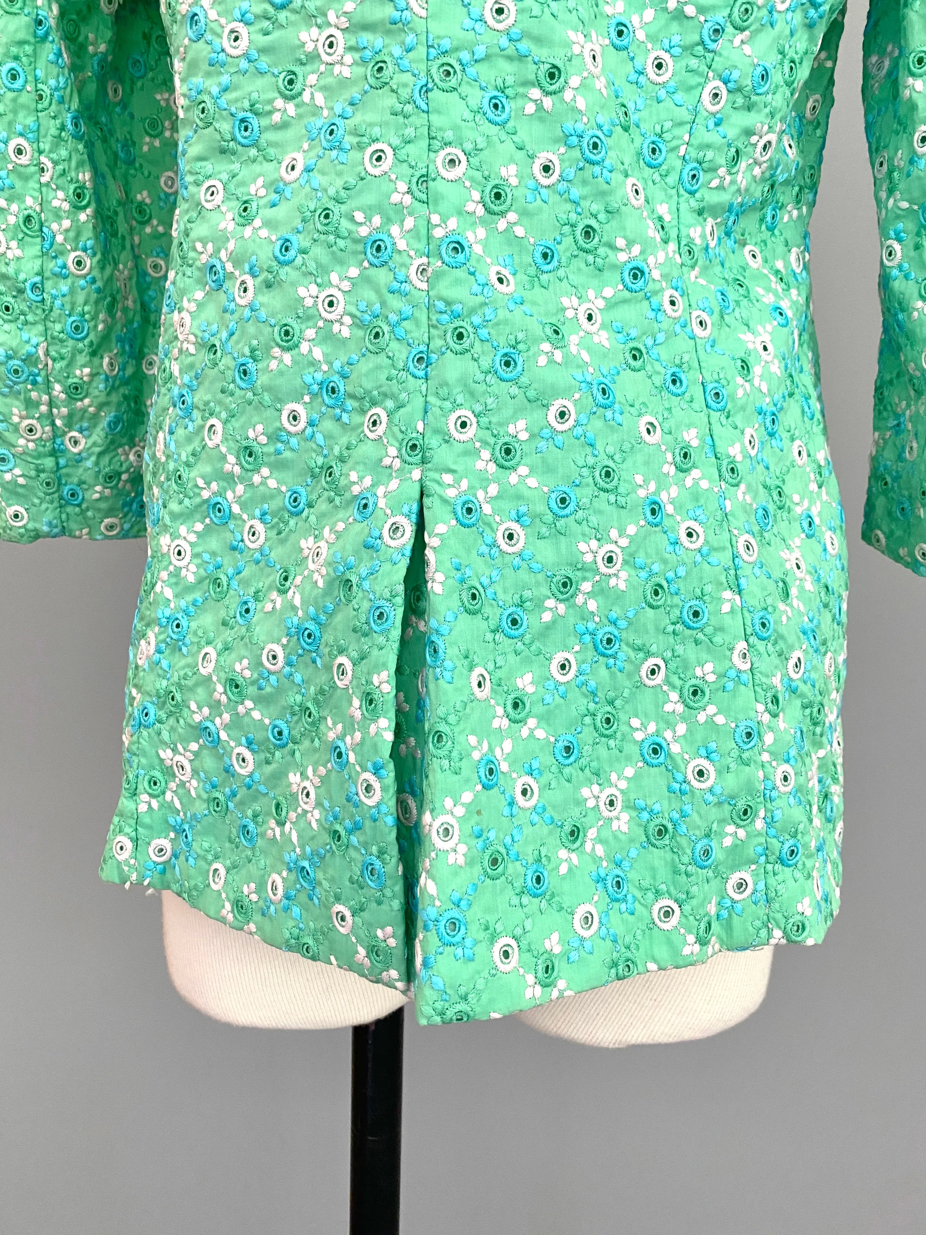 1960s Minty Green with Blue   White Embroidered Eyelet Blazer Jacket