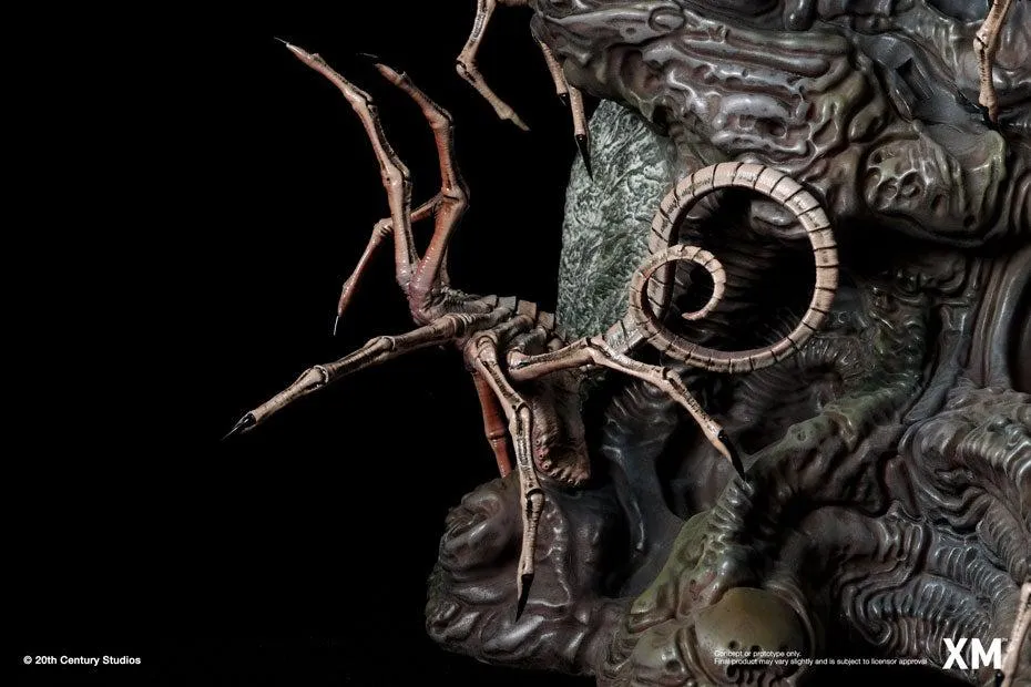 Alien Hive Warrior - Black Variant - 1/3 Scale Premium Statue