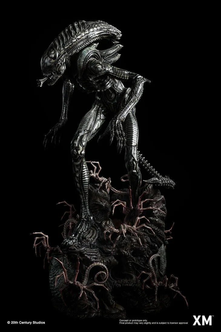 Alien Hive Warrior - Black Variant - 1/3 Scale Premium Statue