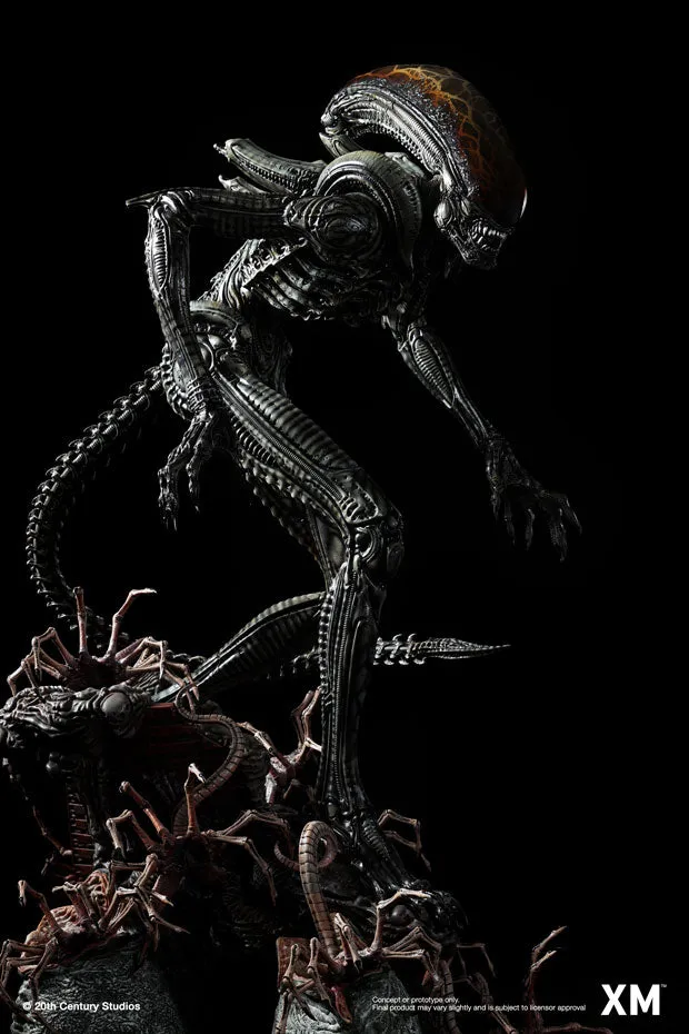 Alien Hive Warrior - Black Variant - 1/3 Scale Premium Statue