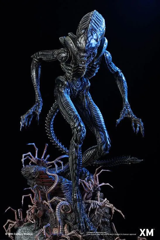 Alien Hive Warrior - Black Variant - 1/3 Scale Premium Statue