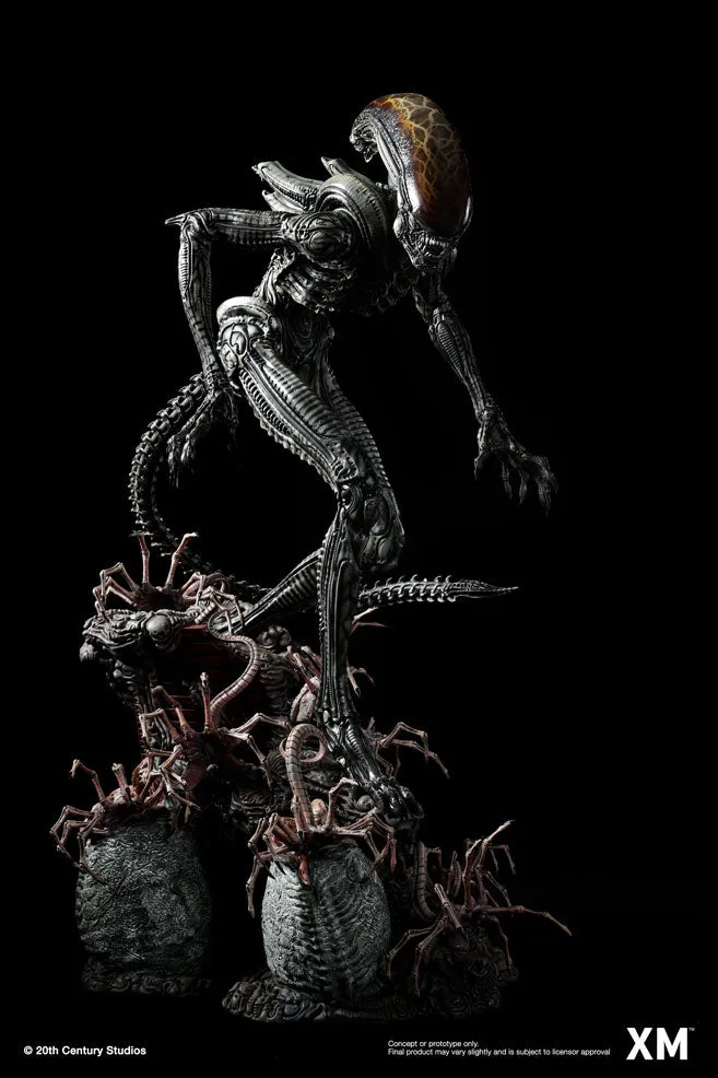 Alien Hive Warrior - Black Variant - 1/3 Scale Premium Statue