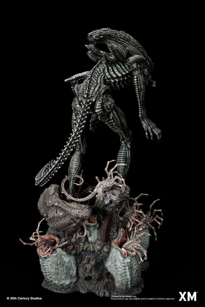 Alien Hive Warrior - Black Variant - 1/3 Scale Premium Statue