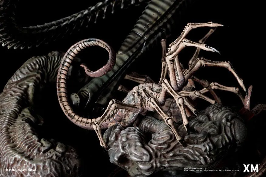 Alien Hive Warrior - Black Variant - 1/3 Scale Premium Statue