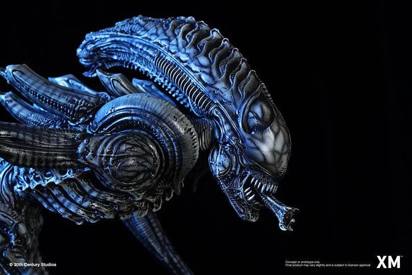 Alien Hive Warrior - Black Variant - 1/3 Scale Premium Statue