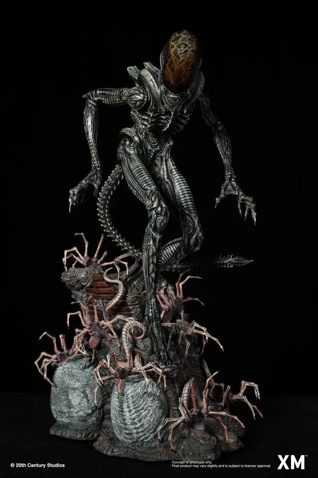 Alien Hive Warrior - Black Variant - 1/3 Scale Premium Statue