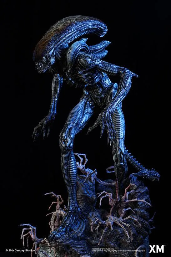 Alien Hive Warrior - Black Variant - 1/3 Scale Premium Statue