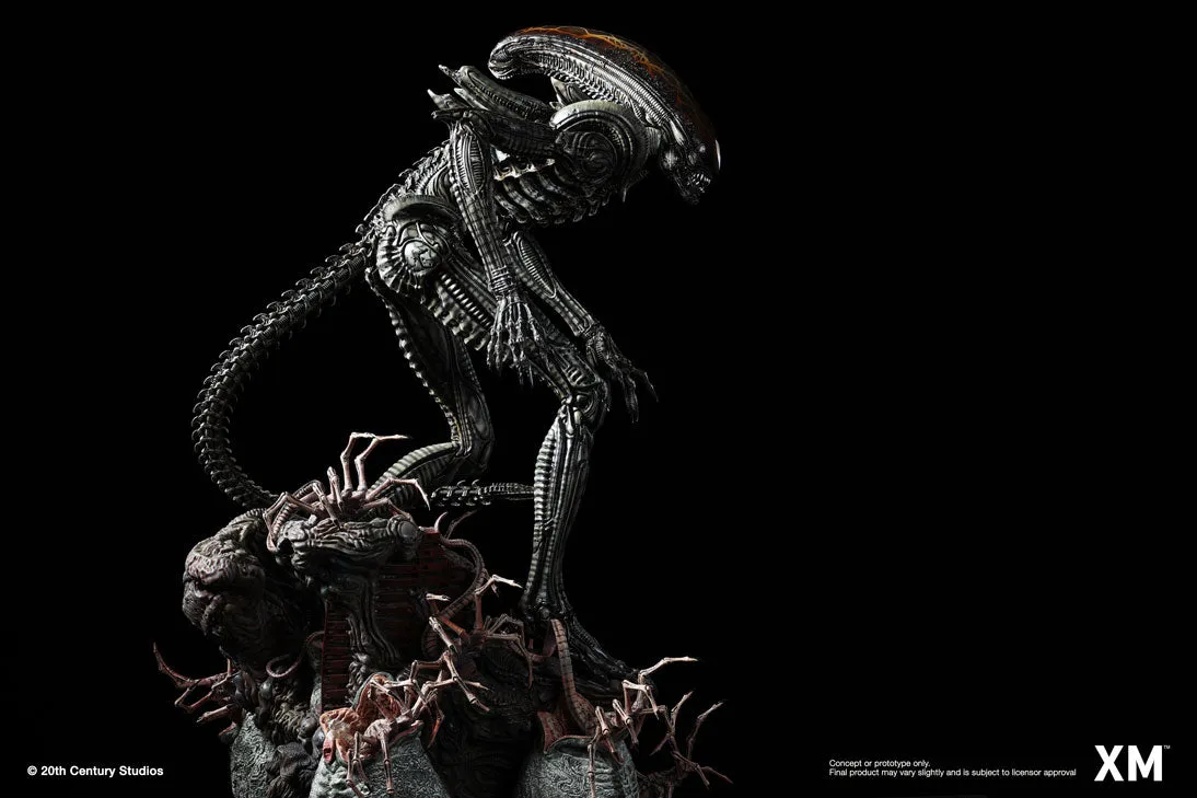 Alien Hive Warrior - Black Variant - 1/3 Scale Premium Statue