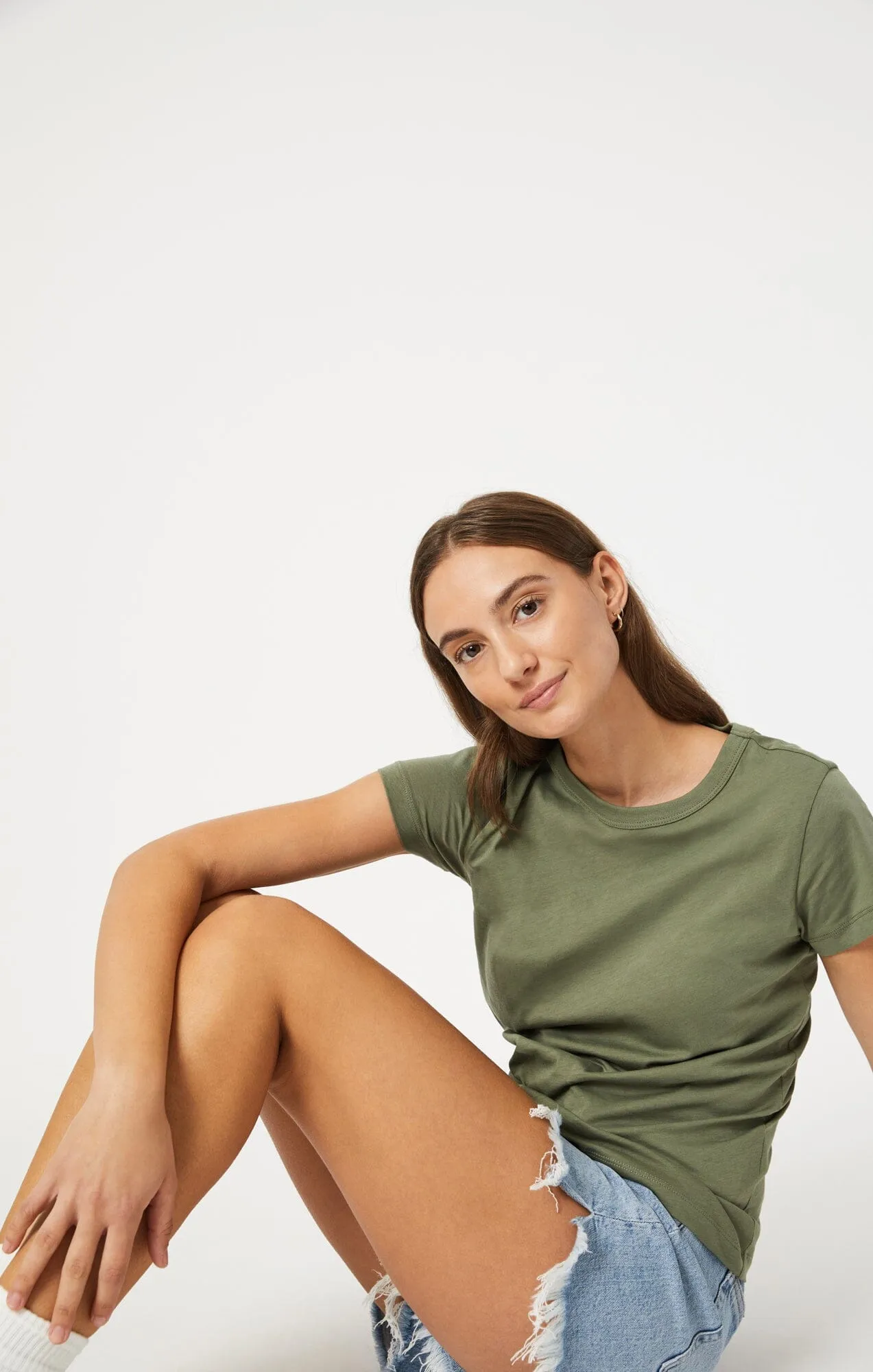 SLIM CREW NECK T-SHIRT IN DEEP LICHEN GREEN