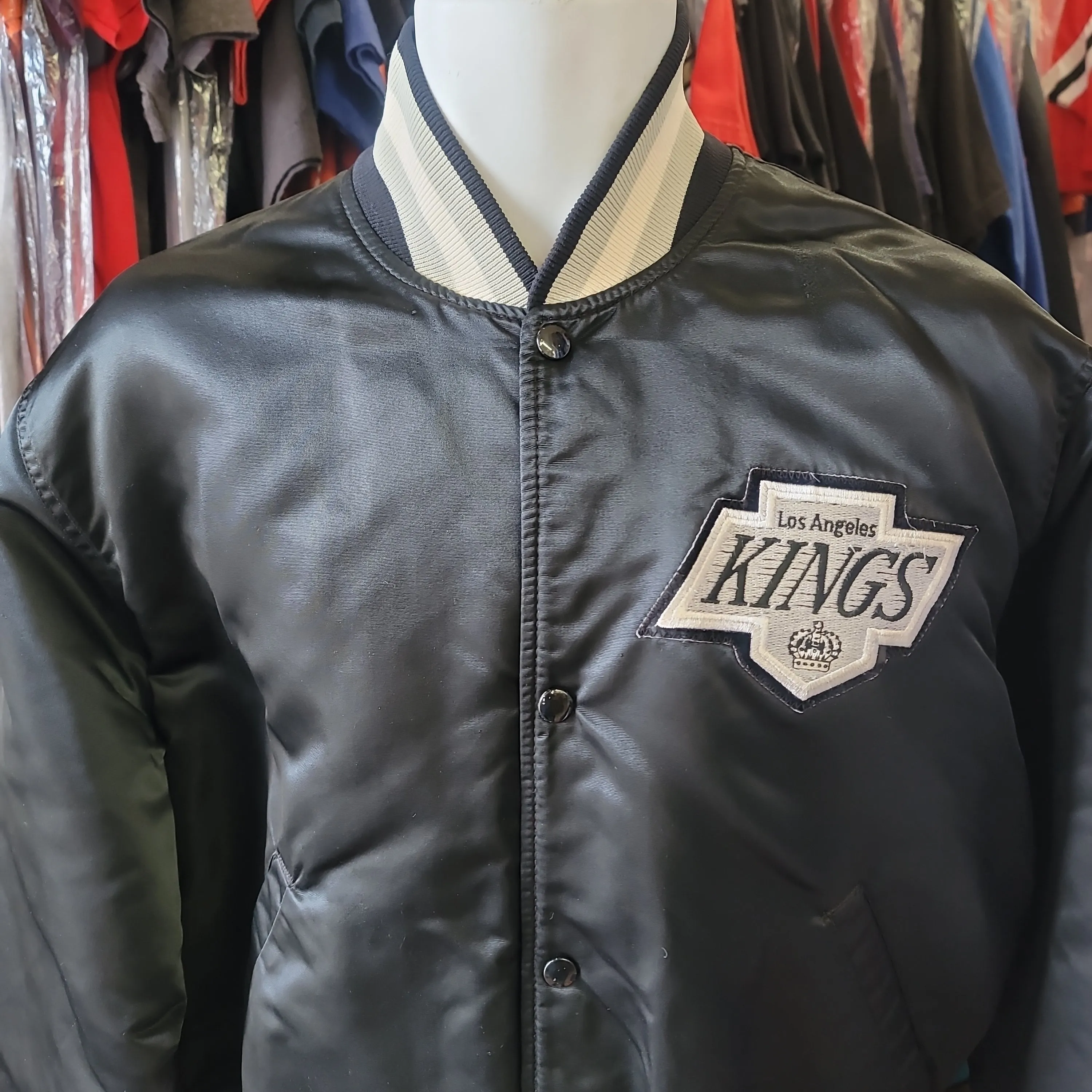 Vintage 80s LOS ANGELES KINGS NHL Starter Black Nylon Jacket L